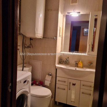 Продам квартиру, Каденюка ул. , 2  ком., 47 м², капитальный ремонт 