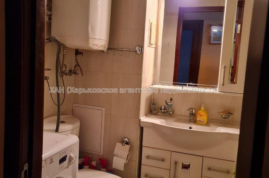 Продам квартиру, Каденюка ул. , 2  ком., 47 м², капитальный ремонт 