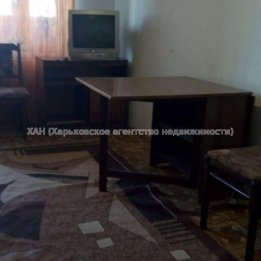 Продам квартиру, Полевая ул., Слободской район , 1  ком., 38 м², косметический ремонт 
