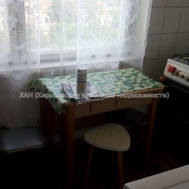 Продам квартиру, Полевая ул., Слободской район , 1  ком., 38 м², косметический ремонт 