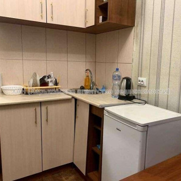 Продам квартиру, Текстильная ул. , 1  ком., 15 м², капитальный ремонт 