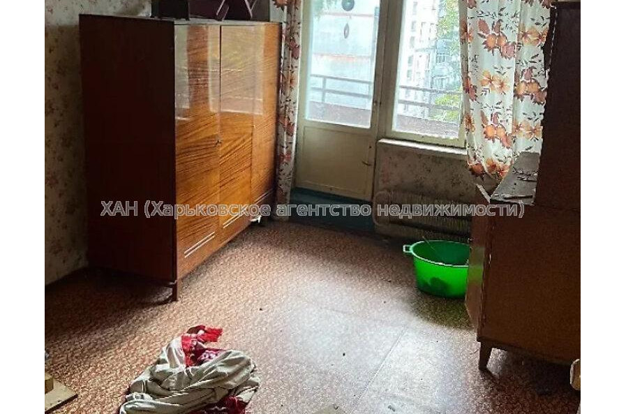 Продам квартиру, Библика ул. , 3  ком., 71 м², без ремонта 