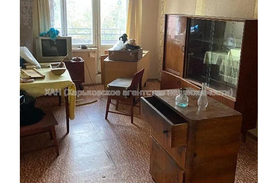 Продам квартиру, Библика ул. , 3  ком., 71 м², без ремонта 