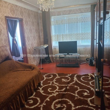 Продам квартиру, Архитекторов ул. , 4 кім., 71 м², косметический ремонт 