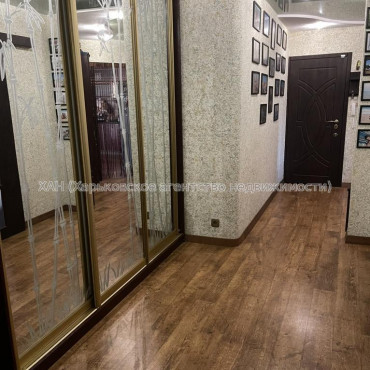 Продам квартиру, Героев Харькова просп. , 3 кім., 80 м², капитальный ремонт 