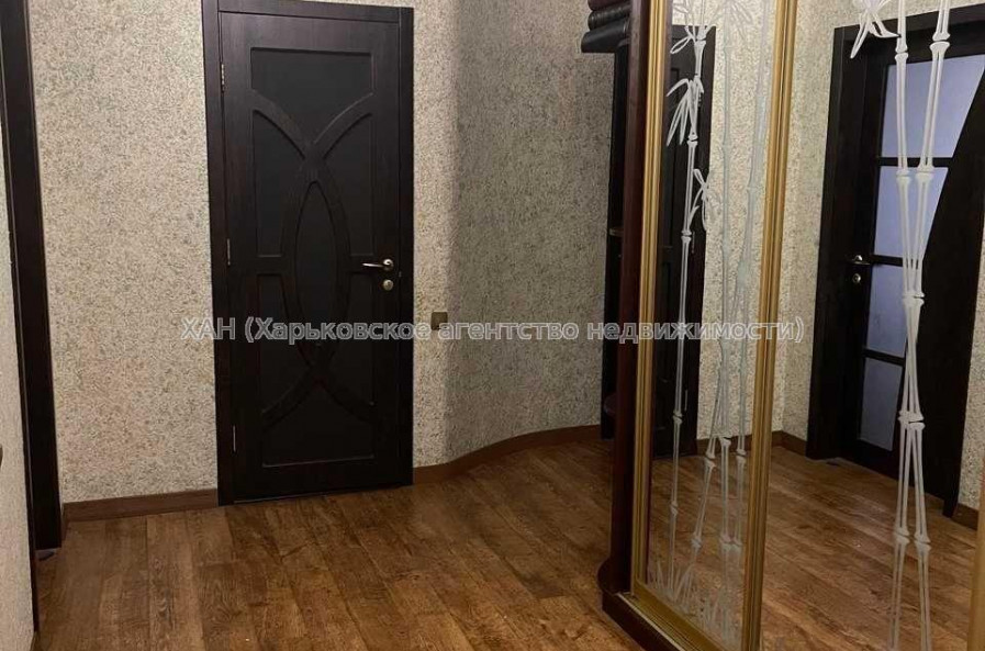 Продам квартиру, Героев Харькова просп. , 3 кім., 80 м², капитальный ремонт 