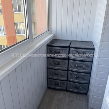 Продам квартиру, Героев Харькова просп. , 3 кім., 80 м², капитальный ремонт 