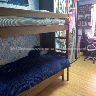 Продам квартиру, Героев Харькова просп. , 3 кім., 80 м², капитальный ремонт 