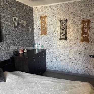 Продам квартиру, Героев Харькова просп. , 3 кім., 80 м², капитальный ремонт 