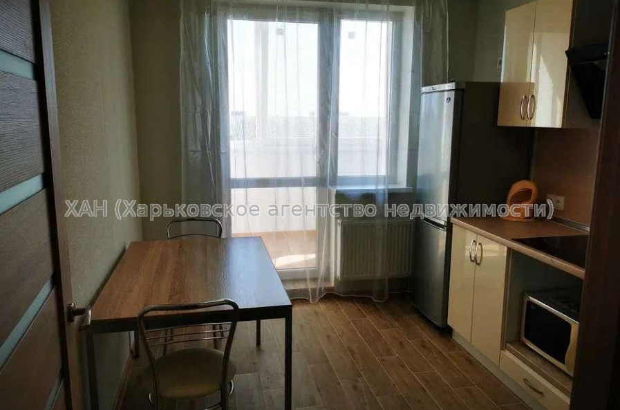 Продам квартиру, Мира ул. , 1  ком., 43 м², капитальный ремонт 