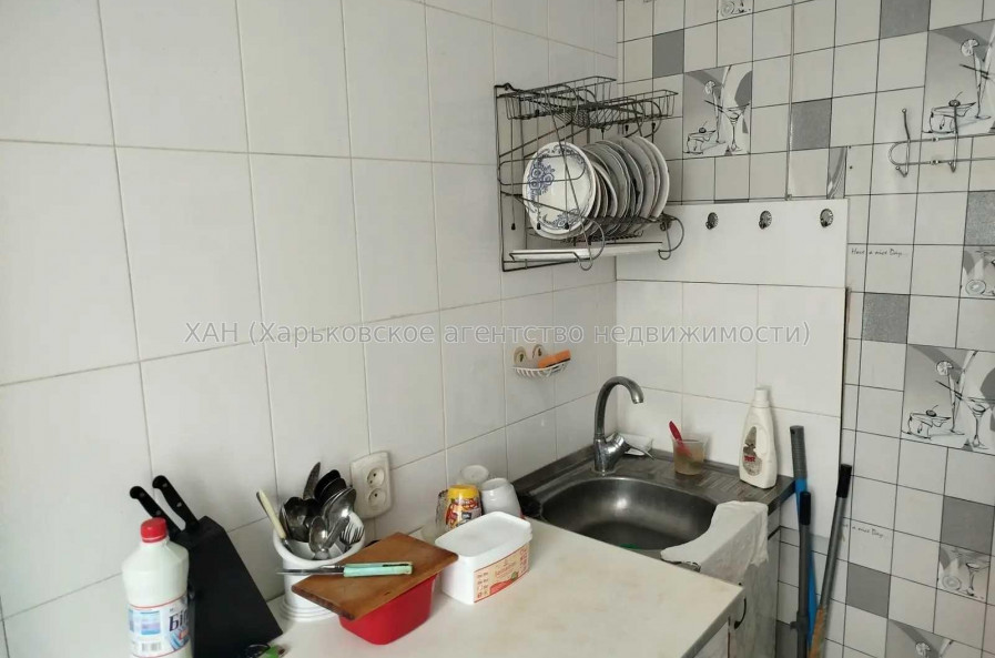 Продам квартиру, 23 Августа ул. , 1 кім., 33 м², косметический ремонт 