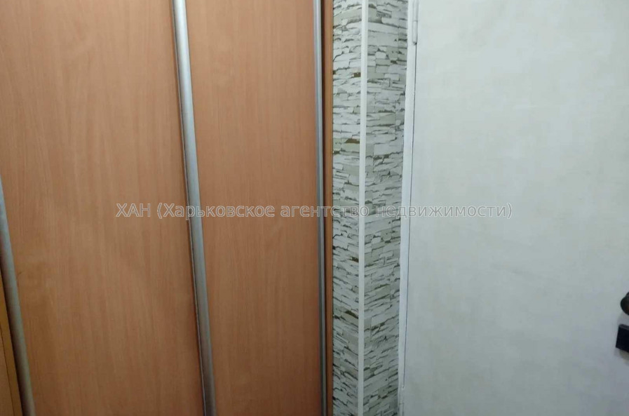 Продам квартиру, 23 Августа ул. , 1 кім., 33 м², косметический ремонт 
