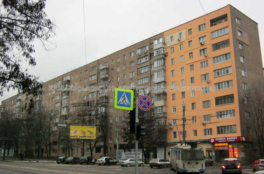 Продам квартиру, 23 Августа ул. , 1 кім., 33 м², косметический ремонт 