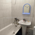 Продам квартиру, 23 Августа ул. , 1 кім., 33 м², косметический ремонт 