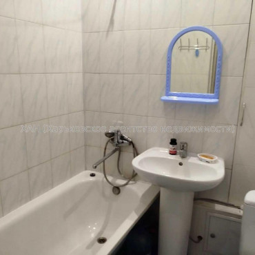 Продам квартиру, 23 Августа ул. , 1 кім., 33 м², косметический ремонт 