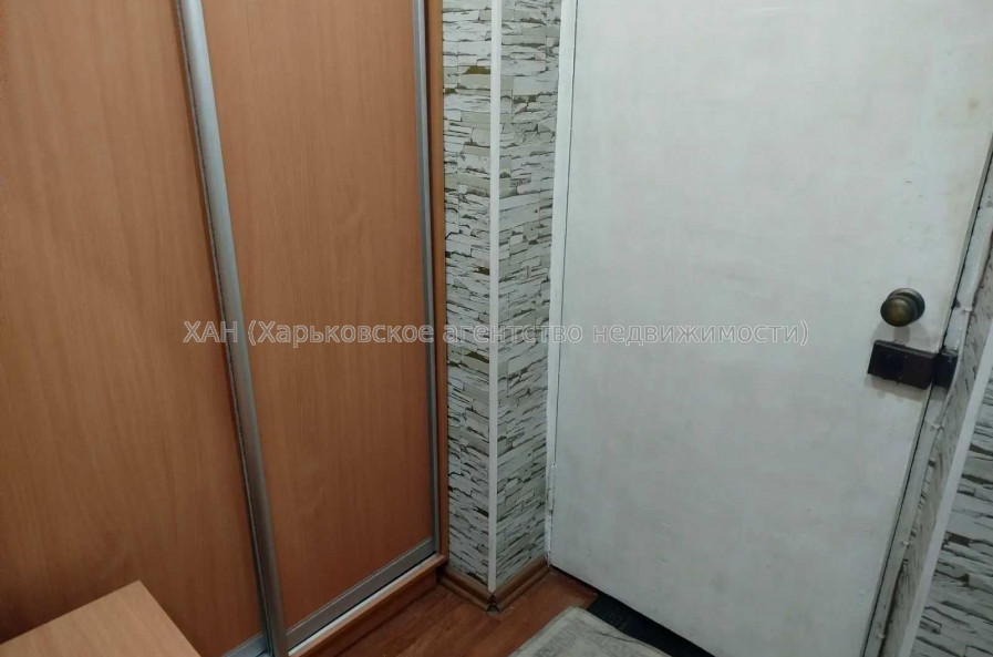 Продам квартиру, 23 Августа ул. , 1 кім., 33 м², косметический ремонт 