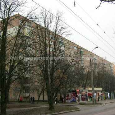 Продам квартиру, 23 Августа ул. , 1 кім., 33 м², косметический ремонт 