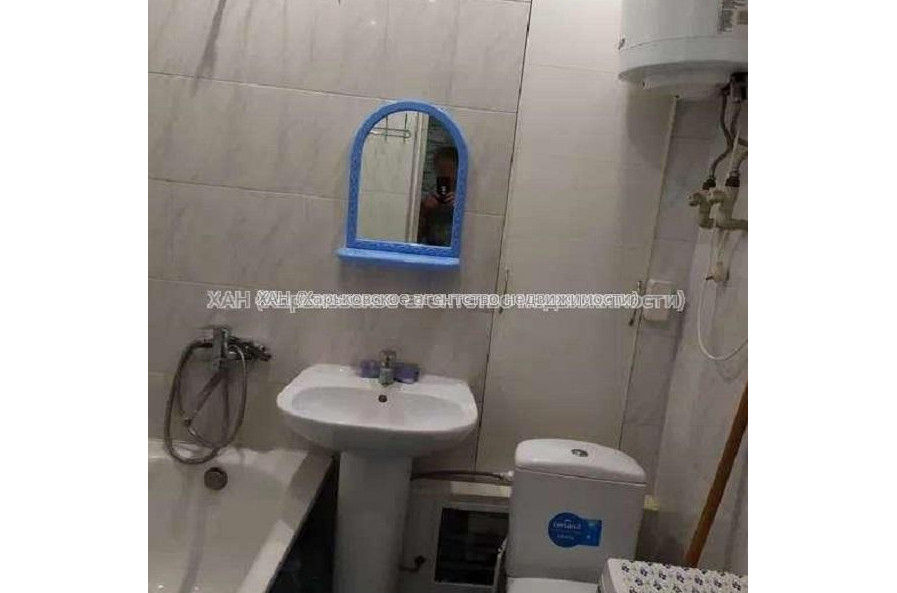 Продам квартиру, 23 Августа ул. , 1 кім., 33 м², косметический ремонт 