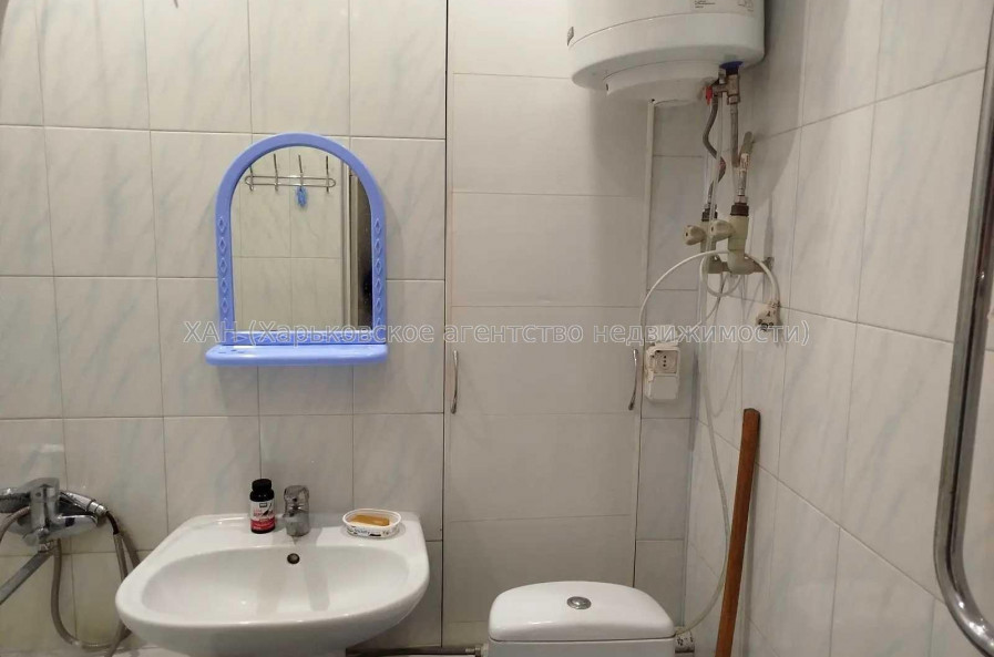 Продам квартиру, 23 Августа ул. , 1 кім., 33 м², косметический ремонт 