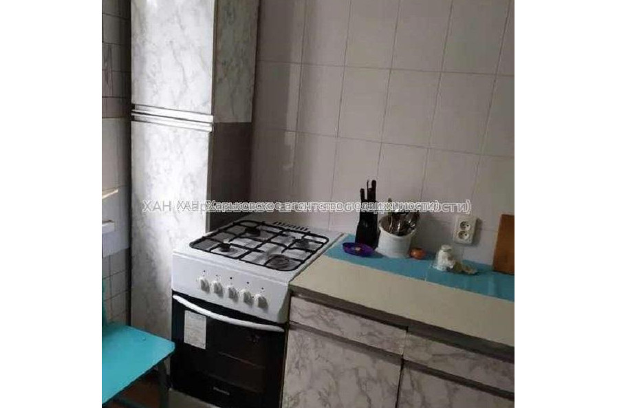 Продам квартиру, 23 Августа ул. , 1 кім., 33 м², косметический ремонт 