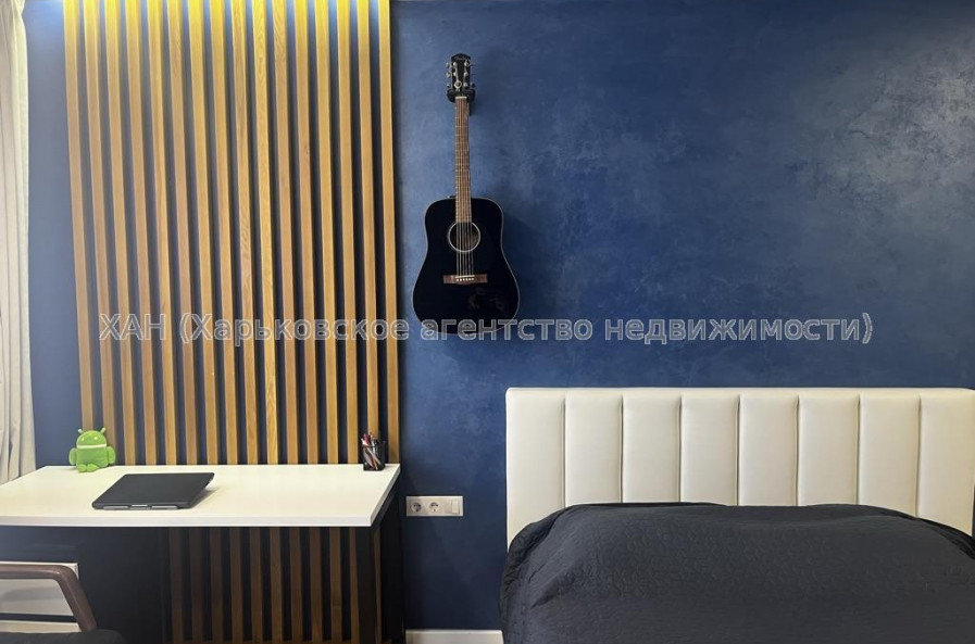 Продам квартиру, Мирослава Мисли ул. , 2  ком., 90 м², авторский дизайн 