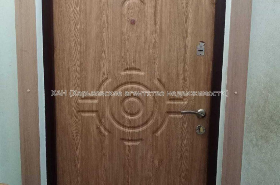 Продам квартиру, Зерновая ул. , 2 кім., 46 м², частичный ремонт 