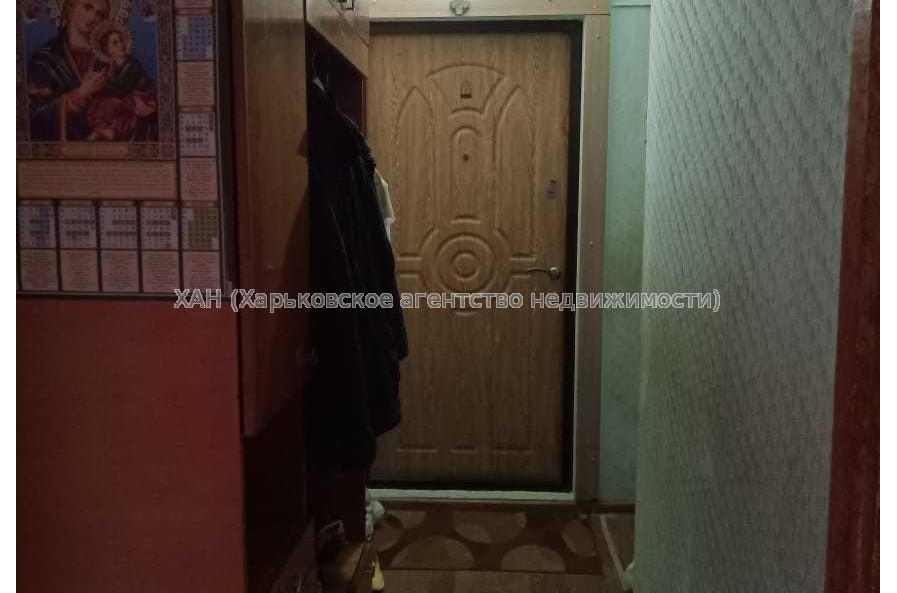Продам квартиру, Зерновая ул. , 2 кім., 46 м², частичный ремонт 