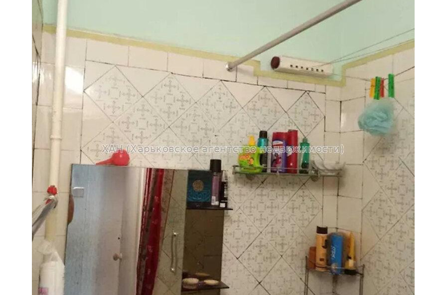 Продам квартиру, Зерновая ул. , 2 кім., 46 м², частичный ремонт 