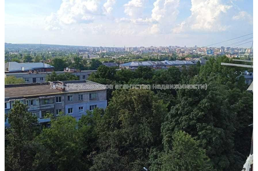 Продам квартиру, Зерновая ул. , 2 кім., 46 м², частичный ремонт 