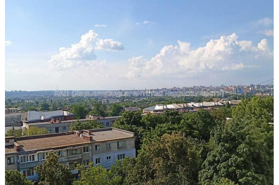 Продам квартиру, Зерновая ул. , 2 кім., 46 м², частичный ремонт 