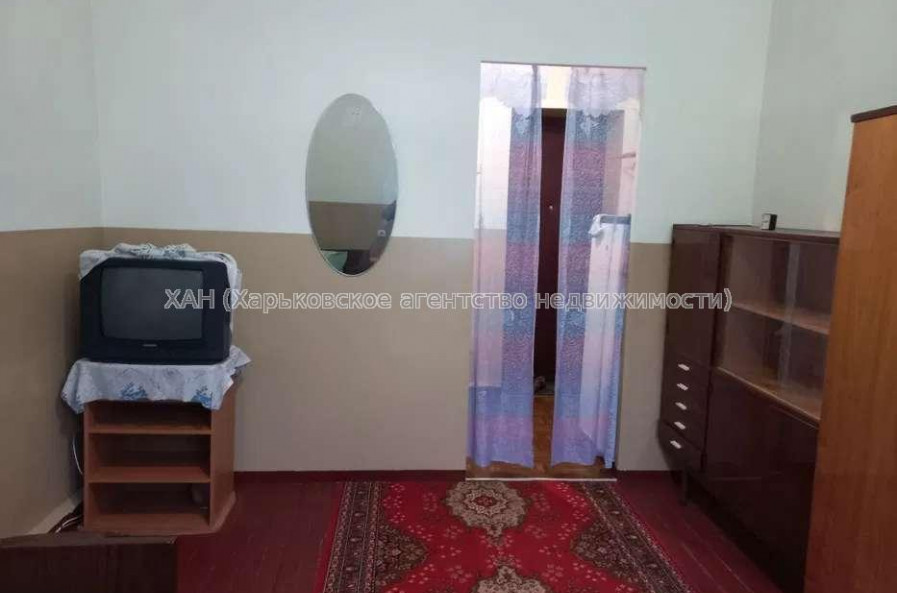 Продам квартиру, Коммунальщиков ул. , 1 кім., 35 м², косметический ремонт 