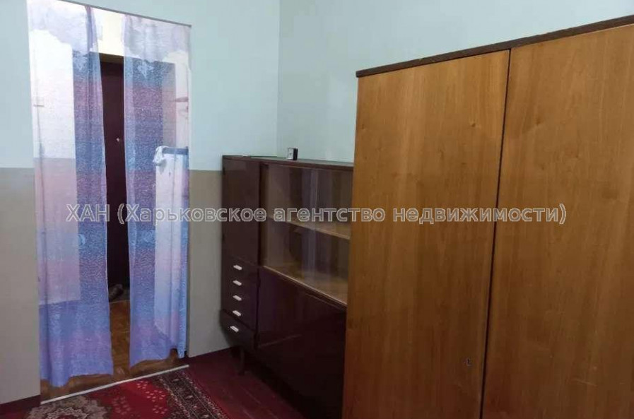 Продам квартиру, Коммунальщиков ул. , 1  ком., 35 м², косметический ремонт 