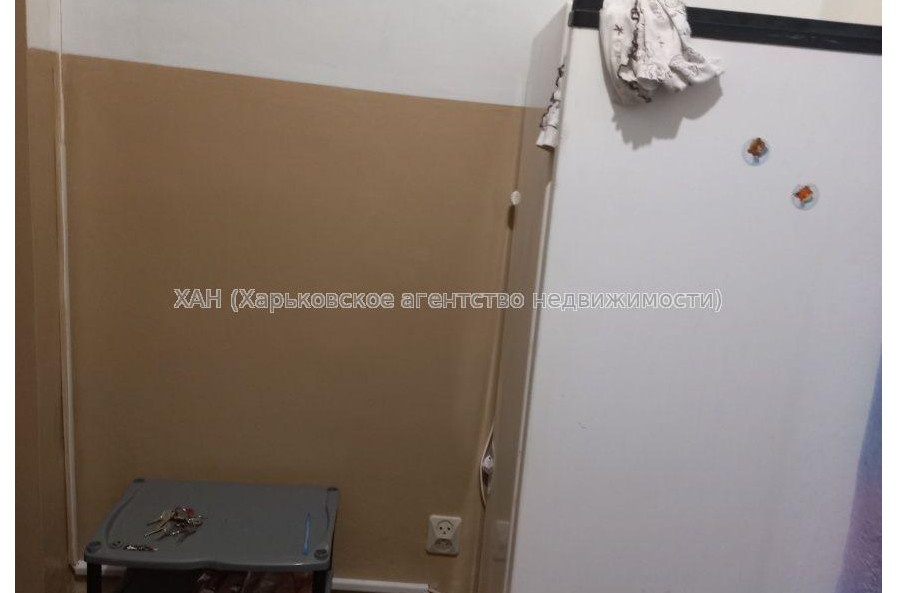 Продам квартиру, Коммунальщиков ул. , 1 кім., 35 м², косметический ремонт 