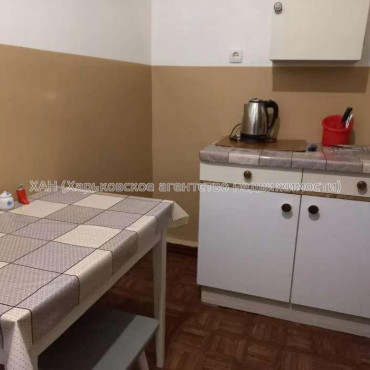 Продам квартиру, Коммунальщиков ул. , 1  ком., 35 м², косметический ремонт 