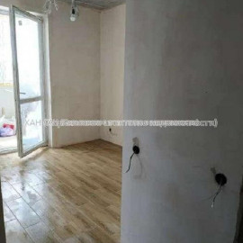 Продам квартиру, Шевченковский пер. , 1 кім., 33 м², без отделочных работ