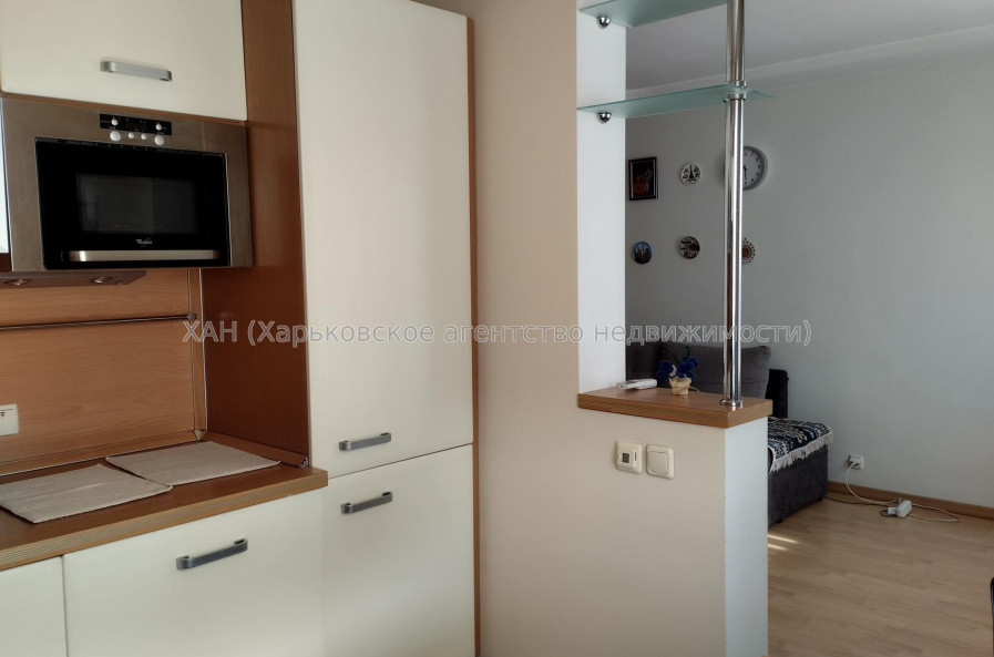 Сдам квартиру, Аэрокосмический пр. , 80 , 3  ком., 64 м², капитальный ремонт 