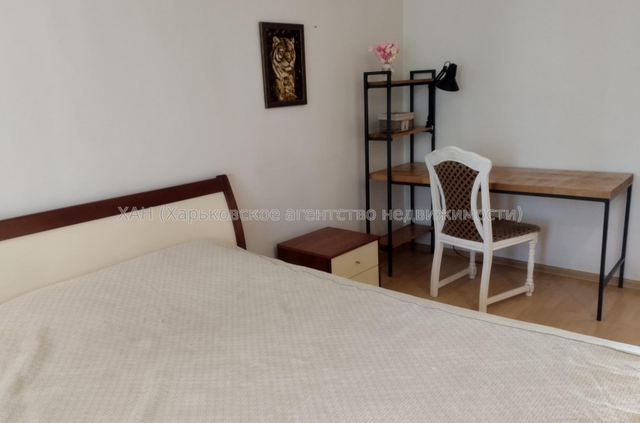 Сдам квартиру, Аэрокосмический пр. , 80 , 3  ком., 64 м², капитальный ремонт 