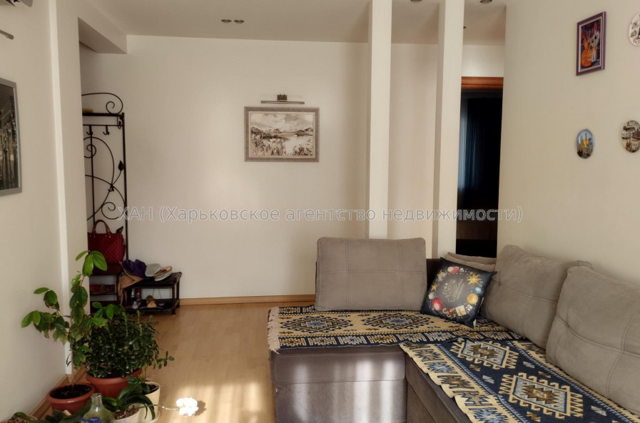 Сдам квартиру, Аэрокосмический пр. , 80 , 3  ком., 64 м², капитальный ремонт 