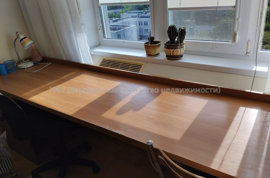 Сдам квартиру, Аэрокосмический пр. , 80 , 3  ком., 64 м², капитальный ремонт 