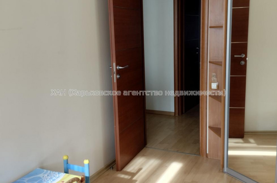 Сдам квартиру, Аэрокосмический пр. , 80 , 3  ком., 64 м², капитальный ремонт 