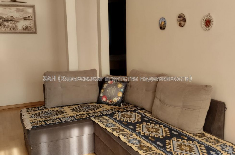 Сдам квартиру, Аэрокосмический пр. , 80 , 3  ком., 64 м², капитальный ремонт 