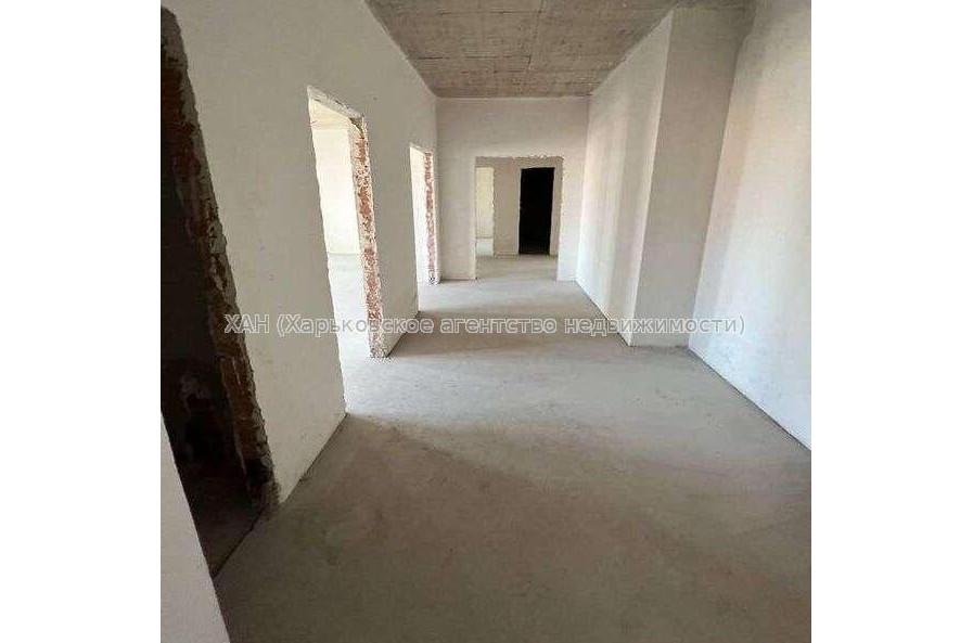 Продам квартиру, Кузнечная ул. , 4  ком., 167 м², без отделочных работ 
