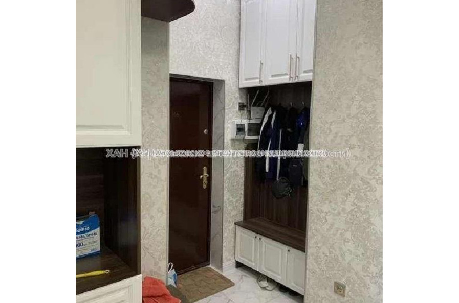 Продам квартиру, Гвардейцев Широнинцев ул. , 3  ком., 104 м², евроремонт 