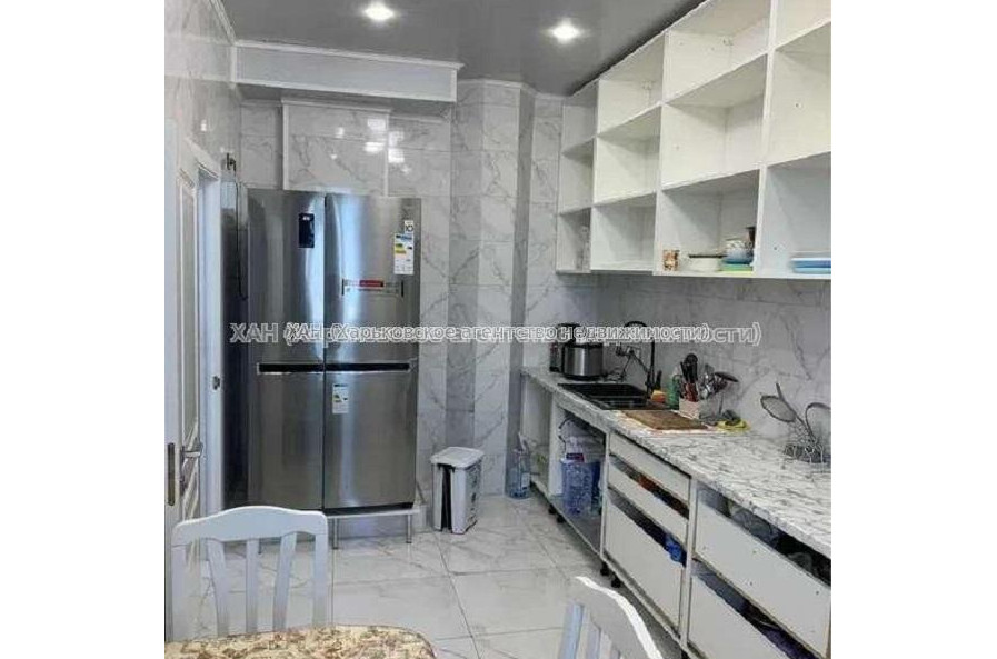 Продам квартиру, Гвардейцев Широнинцев ул. , 3  ком., 104 м², евроремонт 