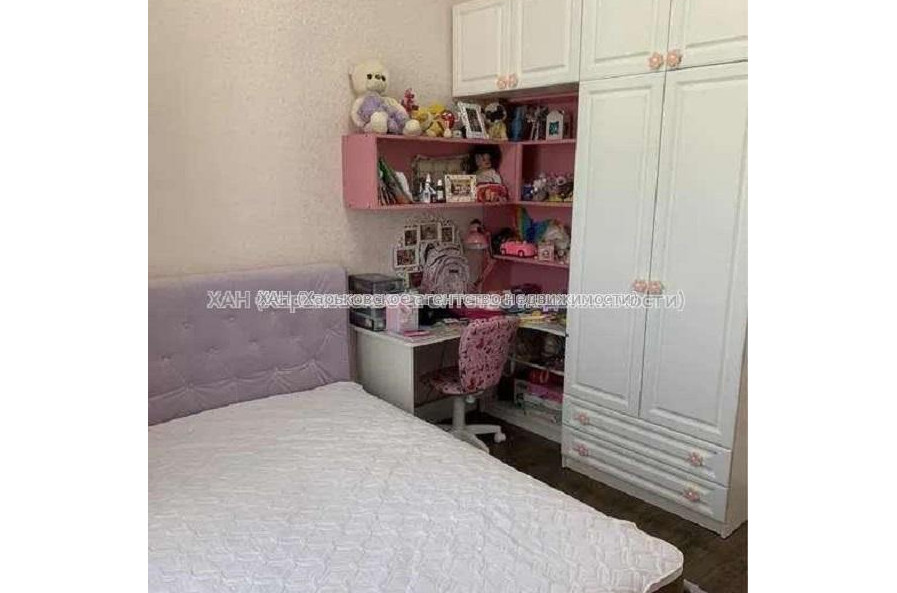 Продам квартиру, Гвардейцев Широнинцев ул. , 3  ком., 104 м², евроремонт 