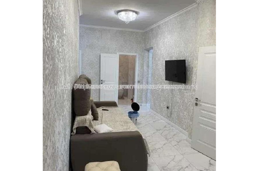 Продам квартиру, Гвардейцев Широнинцев ул. , 3  ком., 104 м², евроремонт 