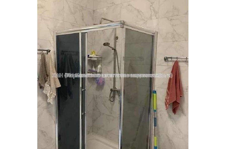 Продам квартиру, Гвардейцев Широнинцев ул. , 3  ком., 104 м², евроремонт 