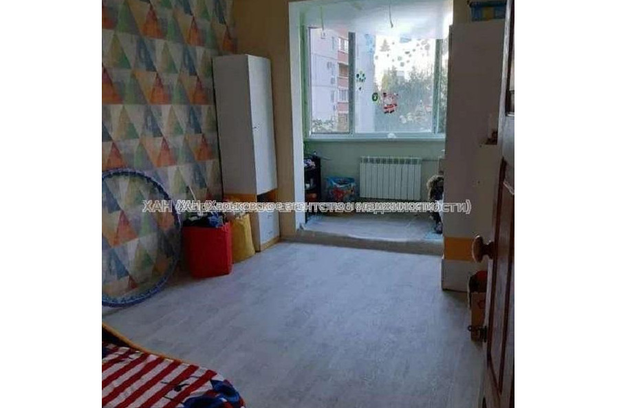 Продам квартиру, Яны Червоной ул. , 3  ком., 75 м², капитальный ремонт 