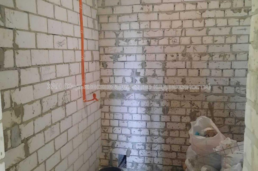 Продам квартиру, Победы просп. , 3 кім., 78 м², без внутренних работ 