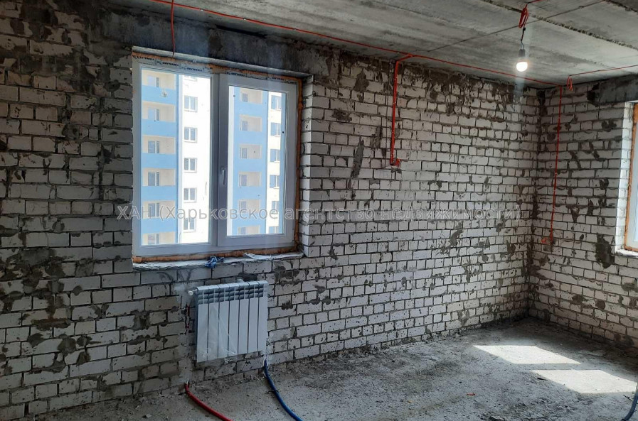 Продам квартиру, Победы просп. , 3 кім., 78 м², без внутренних работ 